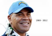 seau-1969-2012.jpg seau-1969-2012.jpg